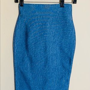 Wow couture starchy skirt size smal